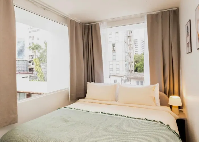 아파트 2 Bedrooms For 4 Guests With Terrace In The Heart Of Sathorn *