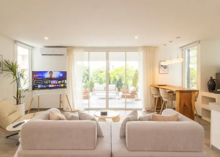 아파트 2 Bedrooms For 4 Guests With Terrace In The Heart Of Sathorn