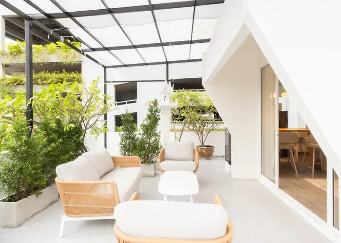2 Bedrooms For 4 Guests With Terrace In The Heart Of Sathorn 방콕