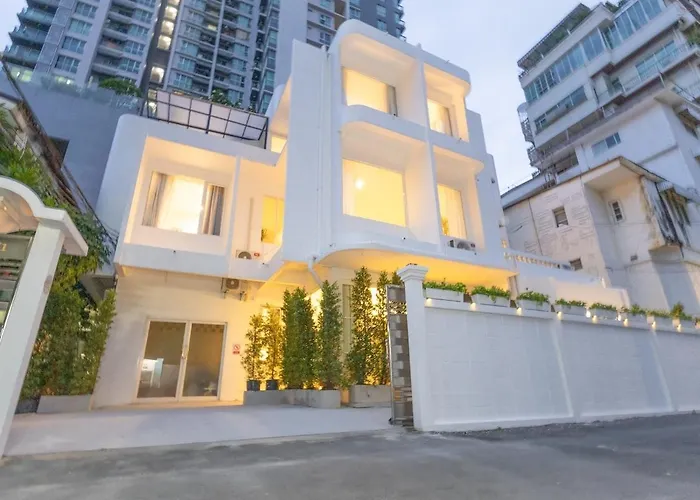 2 Bedrooms For 4 Guests With Terrace In The Heart Of Sathorn