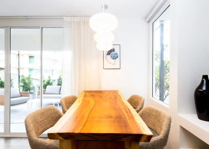 아파트 2 Bedrooms For 4 Guests With Terrace In The Heart Of Sathorn