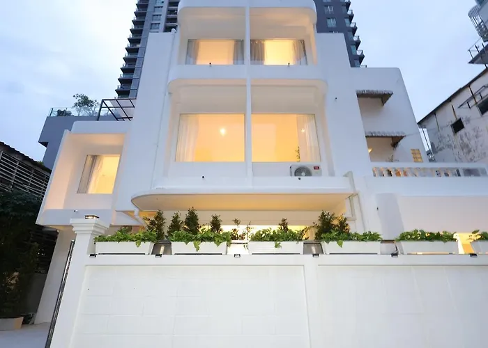 2 Bedrooms For 4 Guests With Terrace In The Heart Of Sathorn *